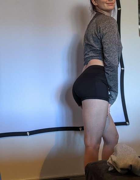 chloe mae star art galleries