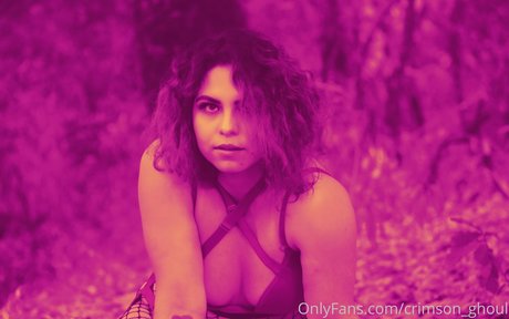 crimson ghoul model nude pictures