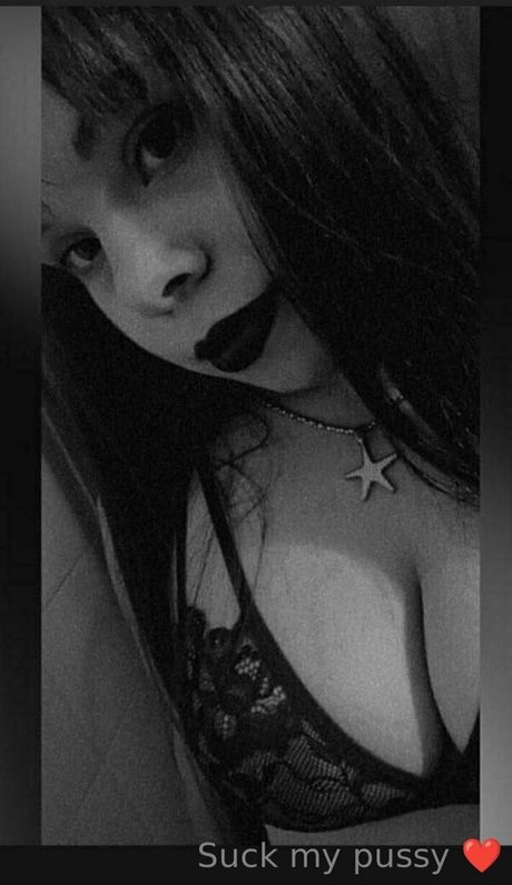 queenvcsext model pretty image