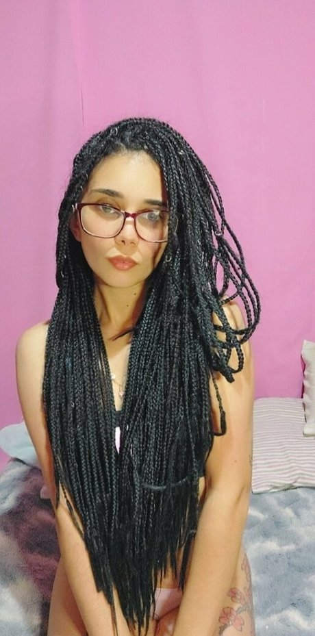 queenvcsext actress picture