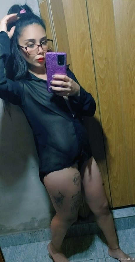 queenvcsext sexy model photo