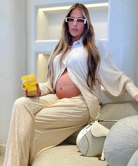 Barbie Blank top pornstar image