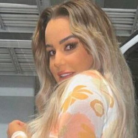 karinairby best model galleries