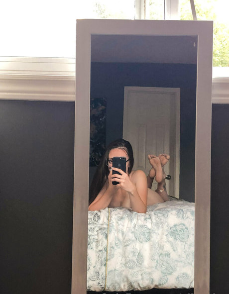 alixsoles art actress pictures