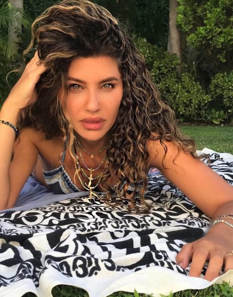 Juliana Harkavy pornstar beautiful image