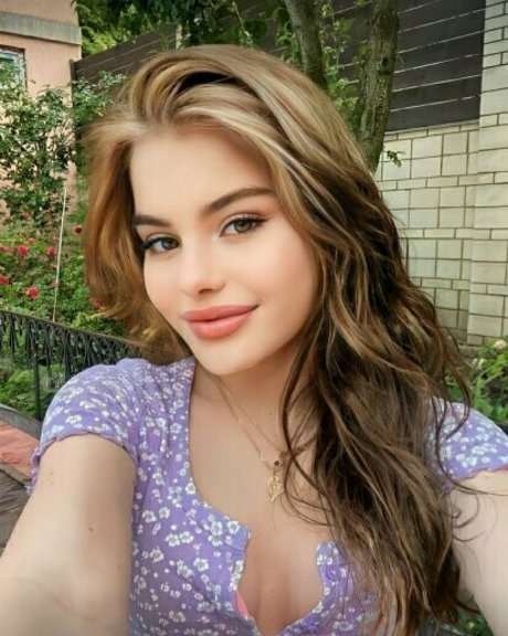 darked witch free model images