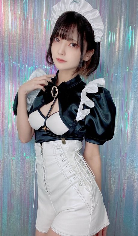 rirerere00 erotic star photo