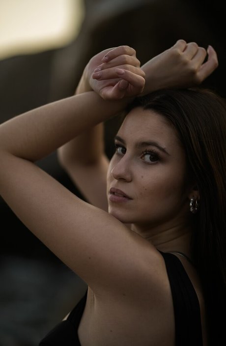 Beatriz Braz hd model photos