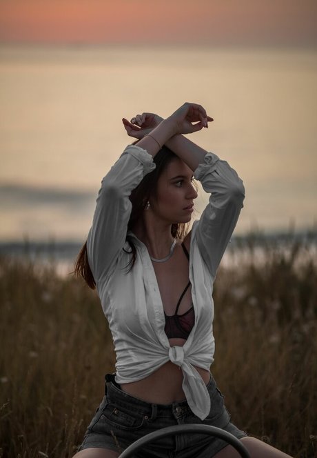 Beatriz Braz model exclusive pictures