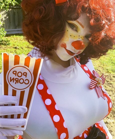 Bouncyclown pornstar erotic photos