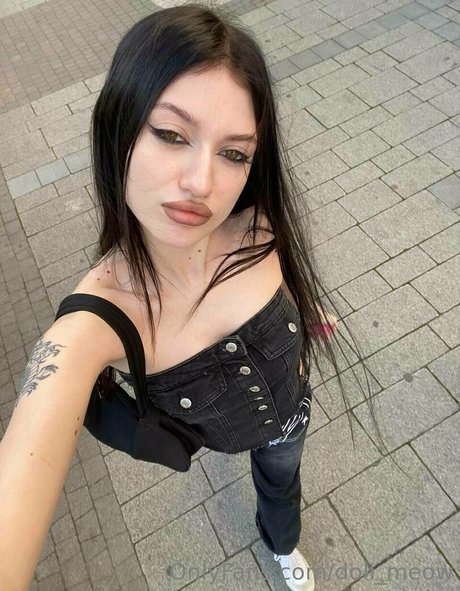 doll meow model hd pictures