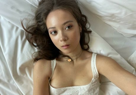 Laufey Lin pornstar xxx pic