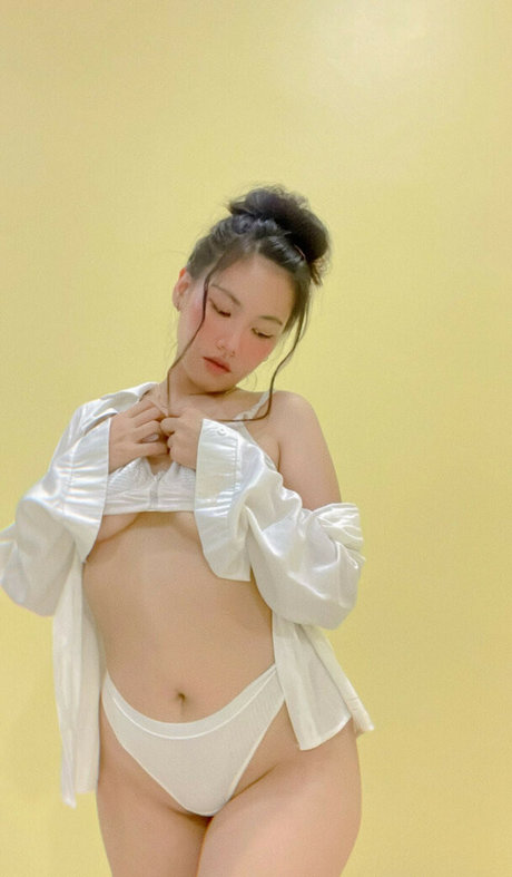 Moji3693 xxx actress gallery