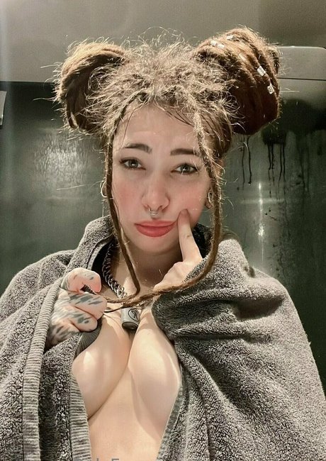 lovelychrisfree perfect actress gallery