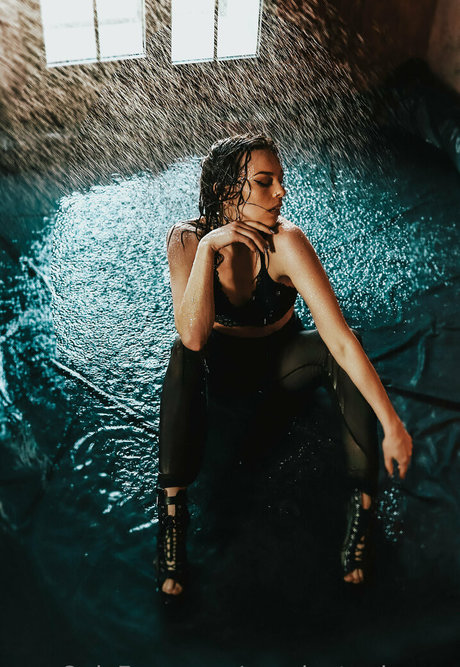 urr private dance pornstar sexy photos