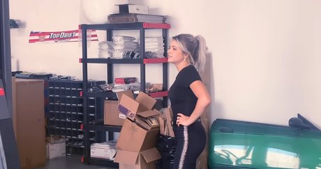 Collete Davis model nude pics