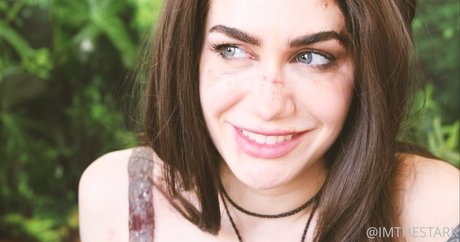 imthestarkfree art model pics