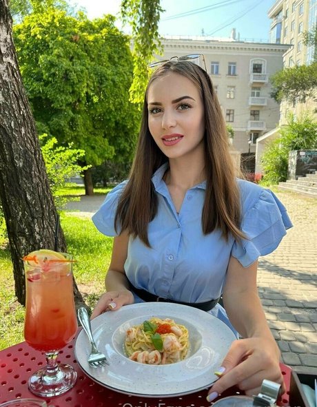 wrenirene exclusive star photos