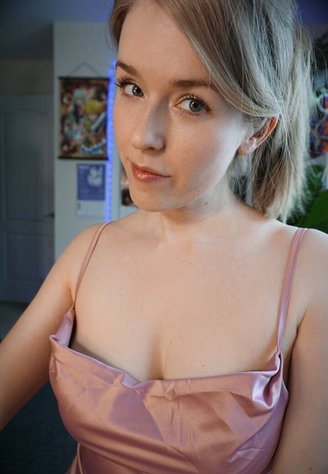 DatOtterGirl nudes star pic