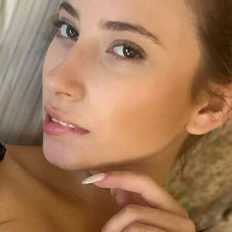 yoursweetpau beautiful actress picture