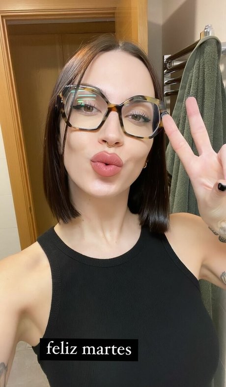 Maria Valero hot star photos