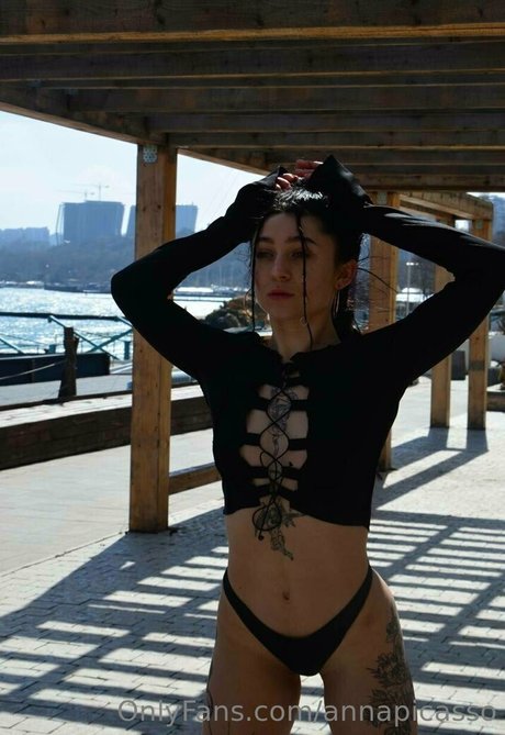 annapicasso model pretty photo