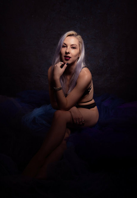 leavixx model sexy gallery