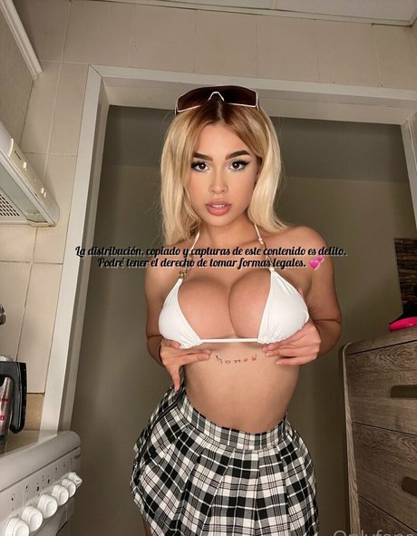 Mariajulissa13 pornstar sex image