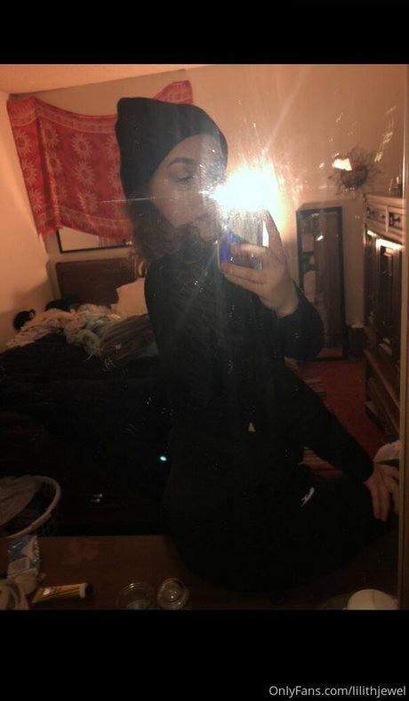 lilithjewel pornstar pictures