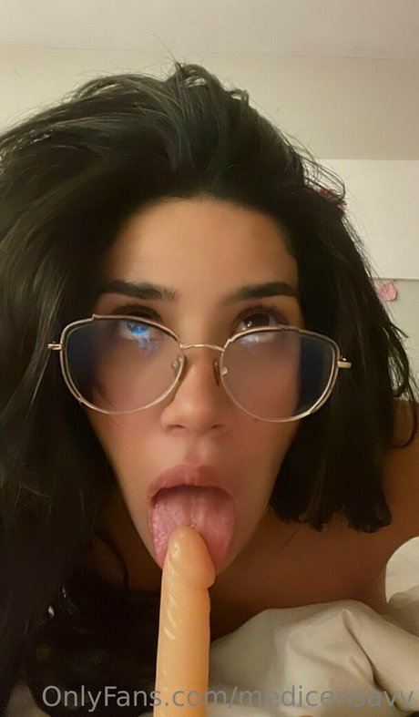 medicensavv beautiful model img