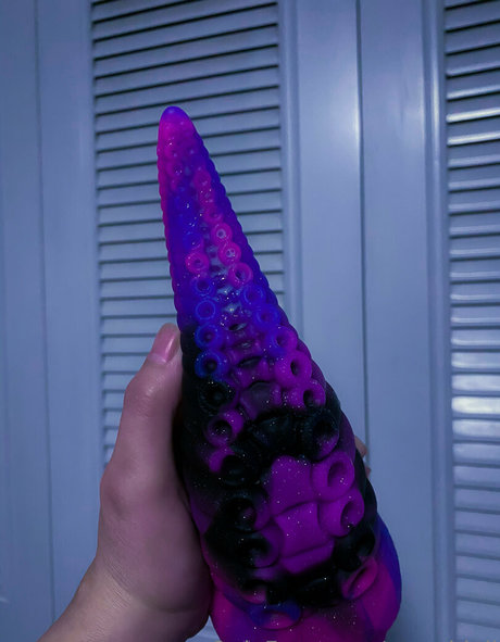 ropeddoll model pictures