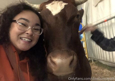 disc0untdeath nice model pic