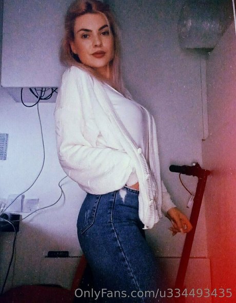 dragonb0rn model pics