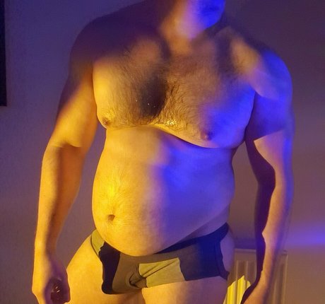 brachiibear adult model image