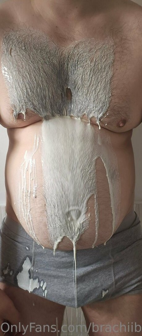 brachiibear naked pornstar image