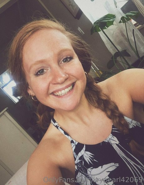 ivypearl42069 model beautiful pic