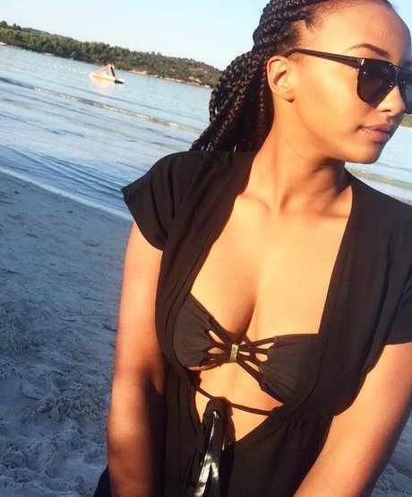 Naomi Schiff pornstar best pictures