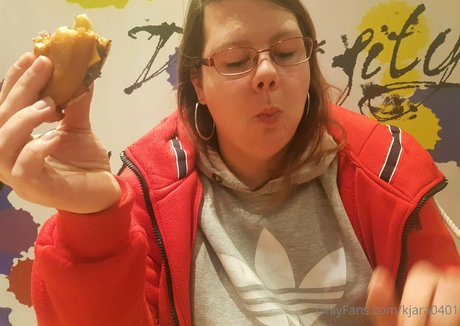 kjara0401 art star gallery