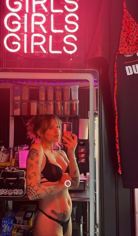 Josiexmoon hot star pictures