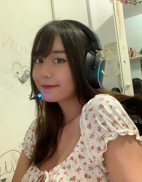 Kikira02 perfect pornstar galleries