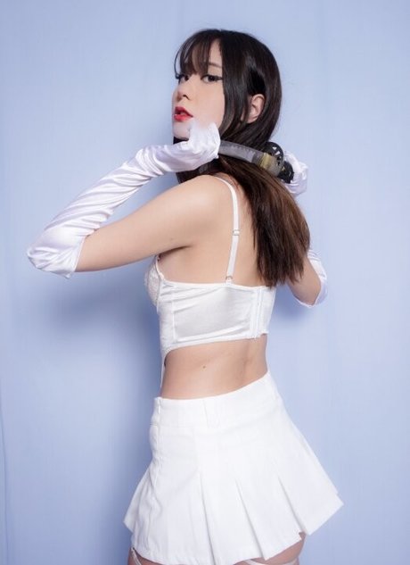 Kikira02 sex model pictures