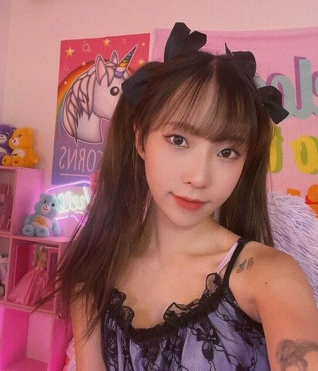 Beddle1218 high quality model photos