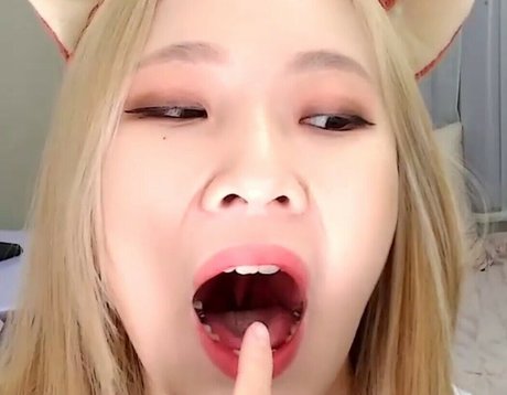 Beddle1218 pornographic model pics