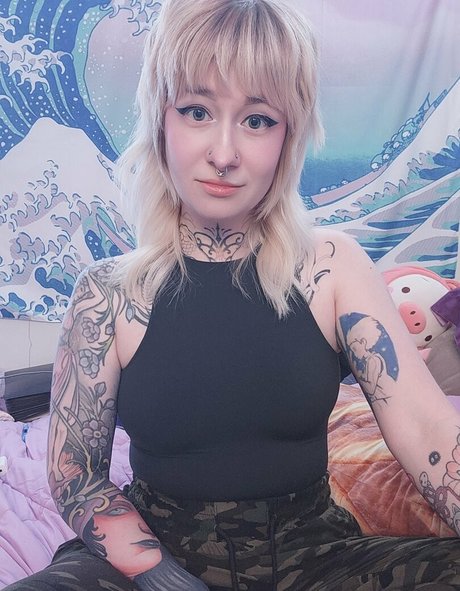 Boba witch nude model photo