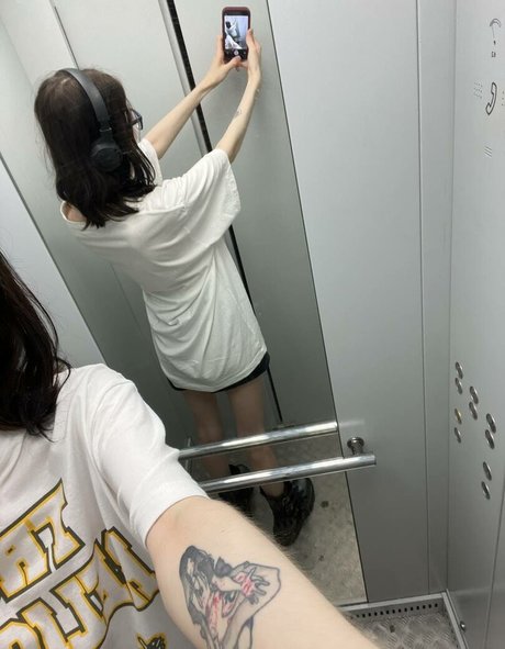 YourSmallDoll model free picture