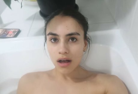 Imogen Russell hd model img