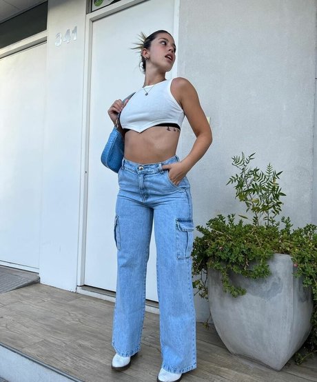 Valentina Legaria exclusive star galleries