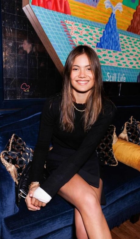 Emma Raducanu erotic star picture