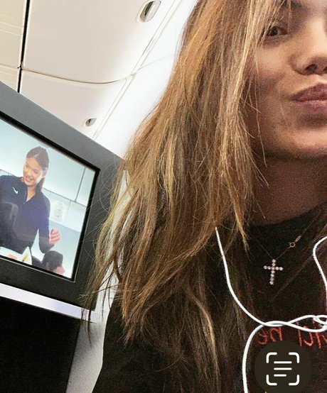 Emma Raducanu nude pornstar img