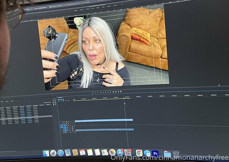 cinnamonanarchyfree hot model img